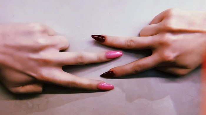How to Scissor: Sensual Positions, Real Angles &amp; OMG Pressure