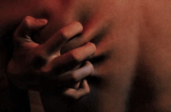 How to Use Sex Toys for Women – A Beginner Friendly Guide featured image by ViveVibe