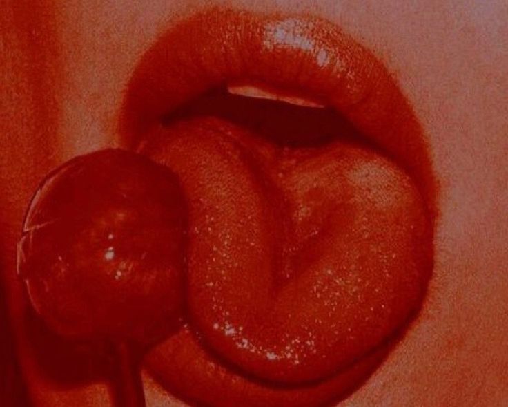 What Is Oral Sex and How to Enjoy It: Vive Vibe’s Vive Kisser Guide featured image by ViveVibe