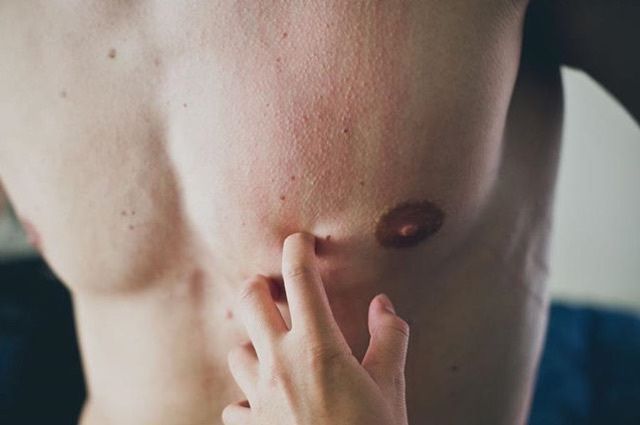 Daddy Kink: Power, Permission &amp; Play featured image by ViveVibe